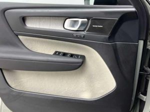 Volvo XC40 2.0 B4 G AWD Plus Dark Auto   - Foto 9