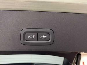 Volvo XC40 2.0 B4 G AWD Plus Dark Auto   - Foto 21