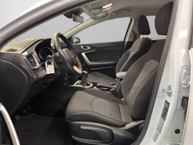 Kia XCeed 1.0 T-GDi Business 74kW (100CV)   - Foto 10