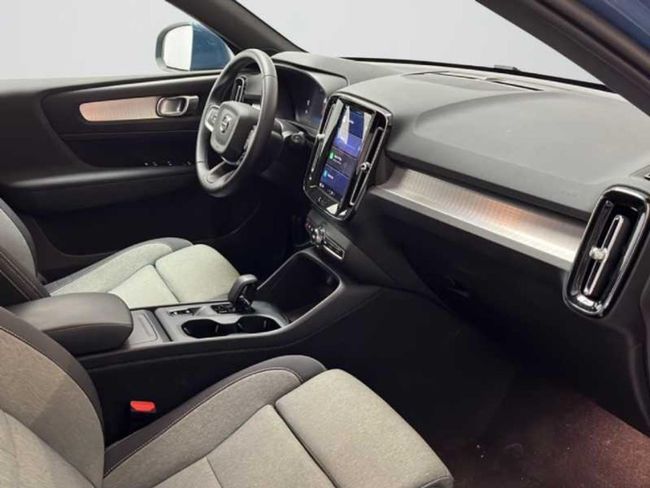 Volvo XC40 2.0 B3 G Core Auto   - Foto 20