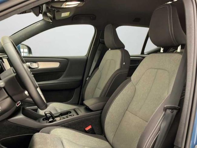 Volvo XC40 2.0 B3 G Core Auto   - Foto 10