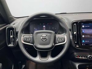 Volvo XC40 2.0 B3 G Core Auto   - Foto 17