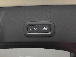 Volvo XC40 2.0 B3 G Core Auto   - Foto 16
