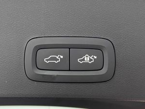 Volvo XC40 2.0 B3 G Core Auto   - Foto 21