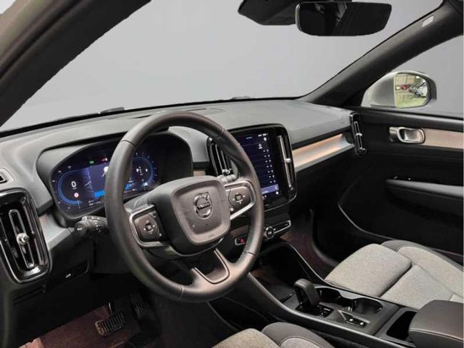 Volvo XC40 2.0 B3 G Core Auto   - Foto 11