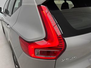 Volvo XC40 2.0 B3 G Core Auto   - Foto 19
