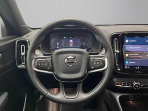 Volvo XC40 2.0 B3 G Core Auto   - Foto 14