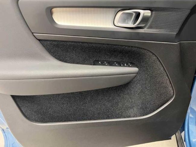 Volvo XC40 2.0 B3 G Core Auto   - Foto 12