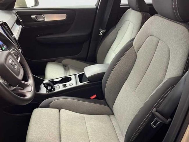 Volvo XC40 2.0 B3 G Core Auto   - Foto 20