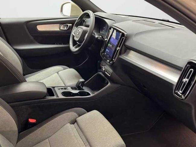 Volvo XC40 2.0 B3 G Core Auto   - Foto 16