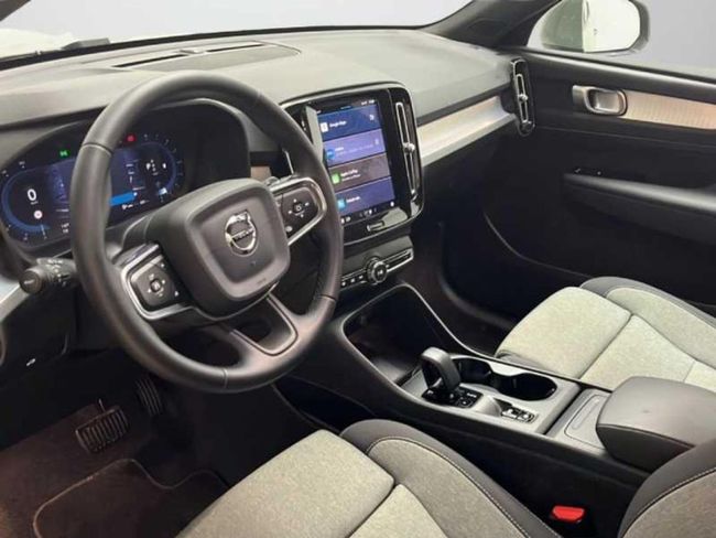 Volvo XC40 2.0 B3 G Core Auto   - Foto 10