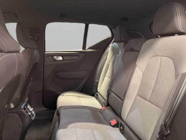 Volvo XC40 2.0 B3 G Core Auto   - Foto 11