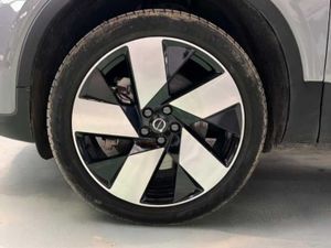Volvo C40 Recharge Twin Eléctrico Ultimate AT AWD   - Foto 9