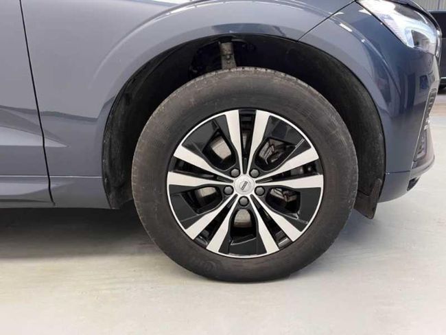 Volvo XC60 2.0 B4 D Momentum Auto   - Foto 11