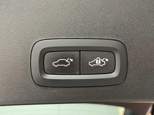 Volvo XC40 2.0 B3 G Core Auto   - Foto 19