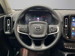 Volvo XC40 2.0 B3 G Core Auto   - Foto 17