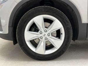 Volvo XC40 2.0 B3 G Core Auto   - Foto 16