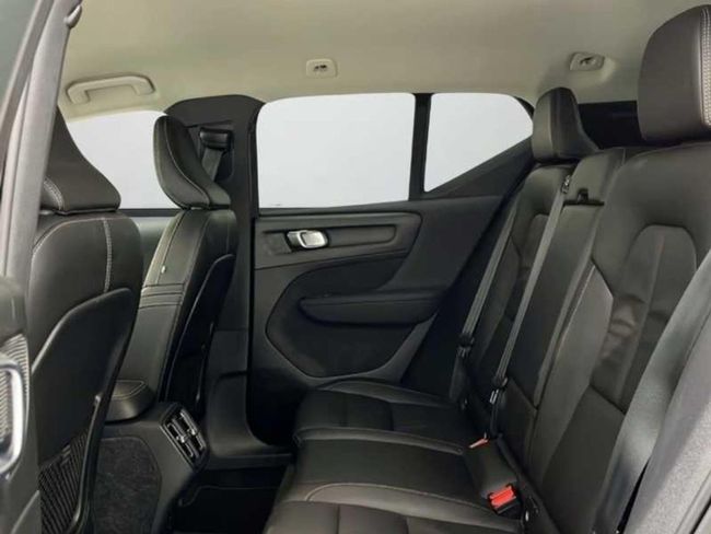 Volvo XC40 2.0 B3 G Core Auto   - Foto 11