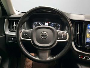 Volvo XC60 2.0 B4 D AWD Business Plus Auto   - Foto 13