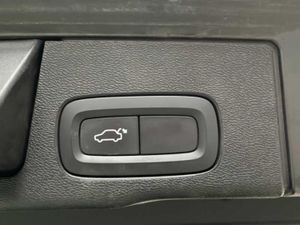 Volvo XC60 2.0 B4 D AWD Business Plus Auto   - Foto 14