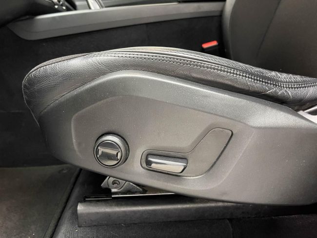 Volvo XC60 2.0 B4 D AWD Business Plus Auto   - Foto 20