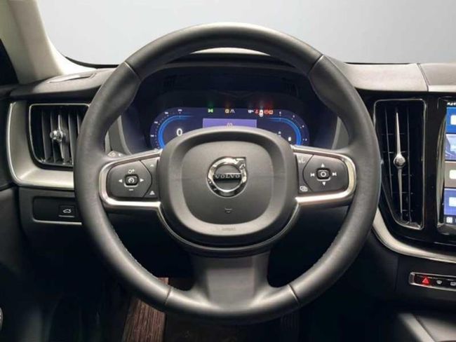 Volvo XC60 2.0 B4 D AWD Core Auto   - Foto 11