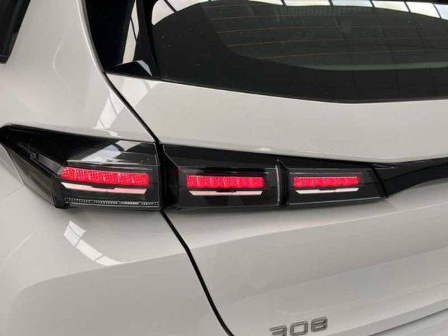 Peugeot 308 5P Active Pack Puretech 110 S&S MAN   - Foto 17