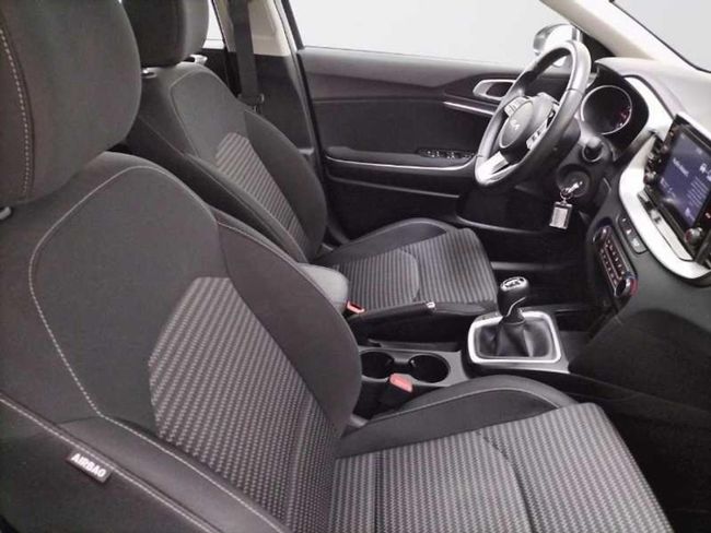Kia XCeed 1.0 T-GDi Drive 74kW (100CV)   - Foto 17
