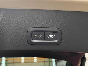 Volvo XC40 2.0 B3 G Plus Dark Auto   - Foto 14