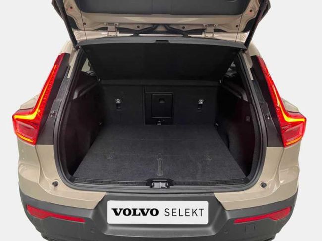Volvo XC40 2.0 B3 G Plus Dark Auto   - Foto 9