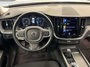 Volvo XC60 2.0 B4 D AWD Momentum Pro Auto   - Foto 13