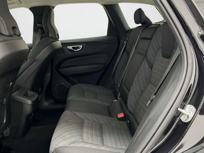 Volvo XC60 2.0 B5 G AWD Core Auto   - Foto 18