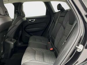 Volvo XC60 2.0 B5 G AWD Core Auto   - Foto 18