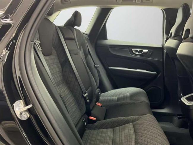Volvo XC60 2.0 B5 G AWD Core Auto   - Foto 11