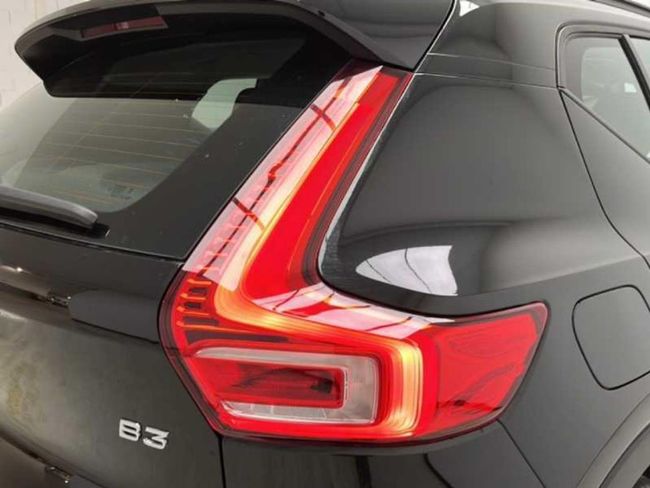 Volvo XC40 2.0 B3 G Essential Auto   - Foto 21