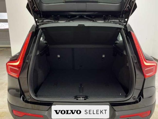 Volvo XC40 2.0 B3 G Essential Auto   - Foto 14