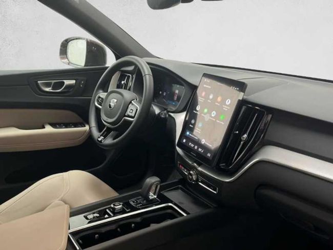 Volvo XC60 2.0 B5 G AWD Core Auto   - Foto 9