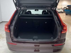 Volvo XC60 2.0 B5 G AWD Core Auto   - Foto 12