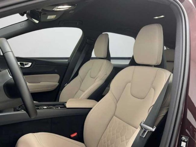 Volvo XC60 2.0 B5 G AWD Core Auto   - Foto 10