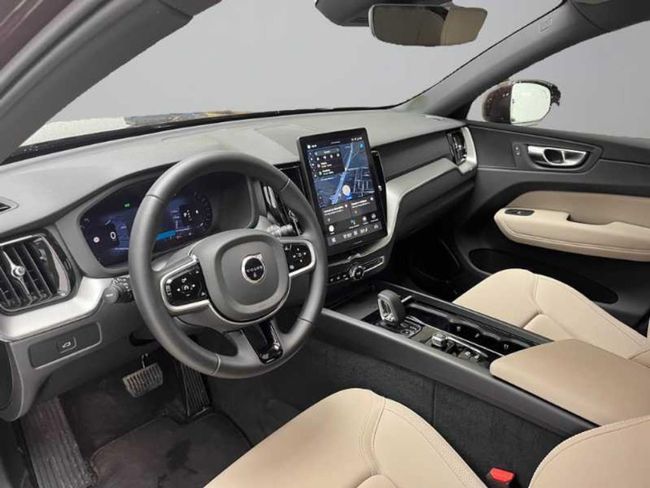 Volvo XC60 2.0 B5 G AWD Core Auto   - Foto 18
