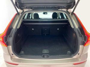 Volvo XC60 2.0 B4 D Core Auto   - Foto 11