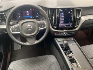 Volvo XC60 2.0 B4 D Core Auto   - Foto 13