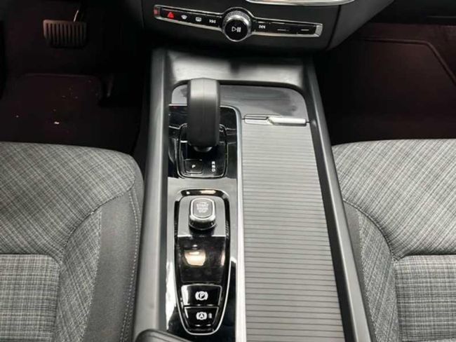 Volvo XC60 2.0 B4 D Core Auto   - Foto 18