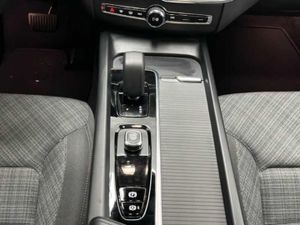 Volvo XC60 2.0 B4 D Core Auto   - Foto 18