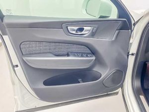 Volvo XC60 2.0 B4 D Core Auto   - Foto 10