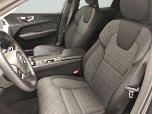 Volvo XC60 2.0 B4 D Momentum Auto   - Foto 10