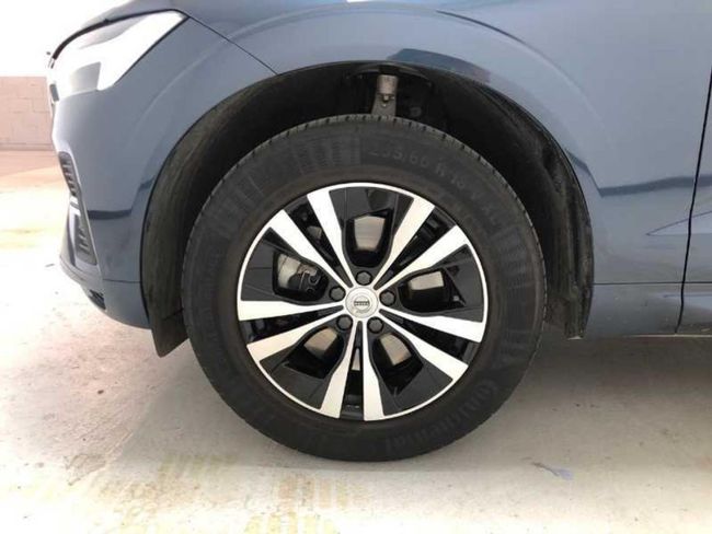 Volvo XC60 2.0 B4 D Momentum Auto   - Foto 16