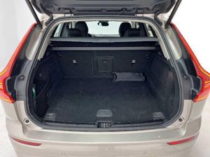 Volvo XC60 2.0 B4 D Core Auto   - Foto 11