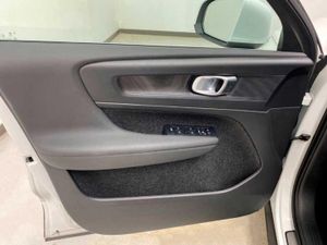 Volvo XC40 1.5 T4 Recharge PHEV Core Auto   - Foto 19