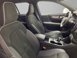 Volvo XC40 1.5 T4 Recharge PHEV Core Auto   - Foto 9